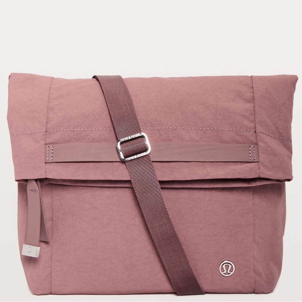 lululemon “on my level” crossbody bag